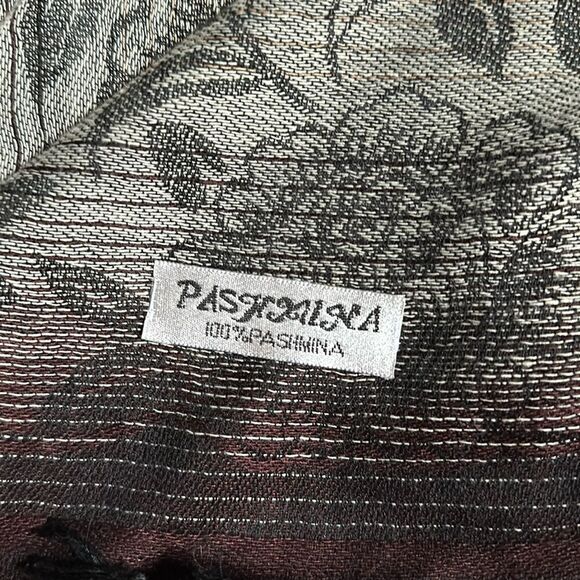 Pashmina Brown 100% Cashmere Floral Paisley Tasseled Shawl Scarf Wrap 28”x 66” - Picture 10 of 10